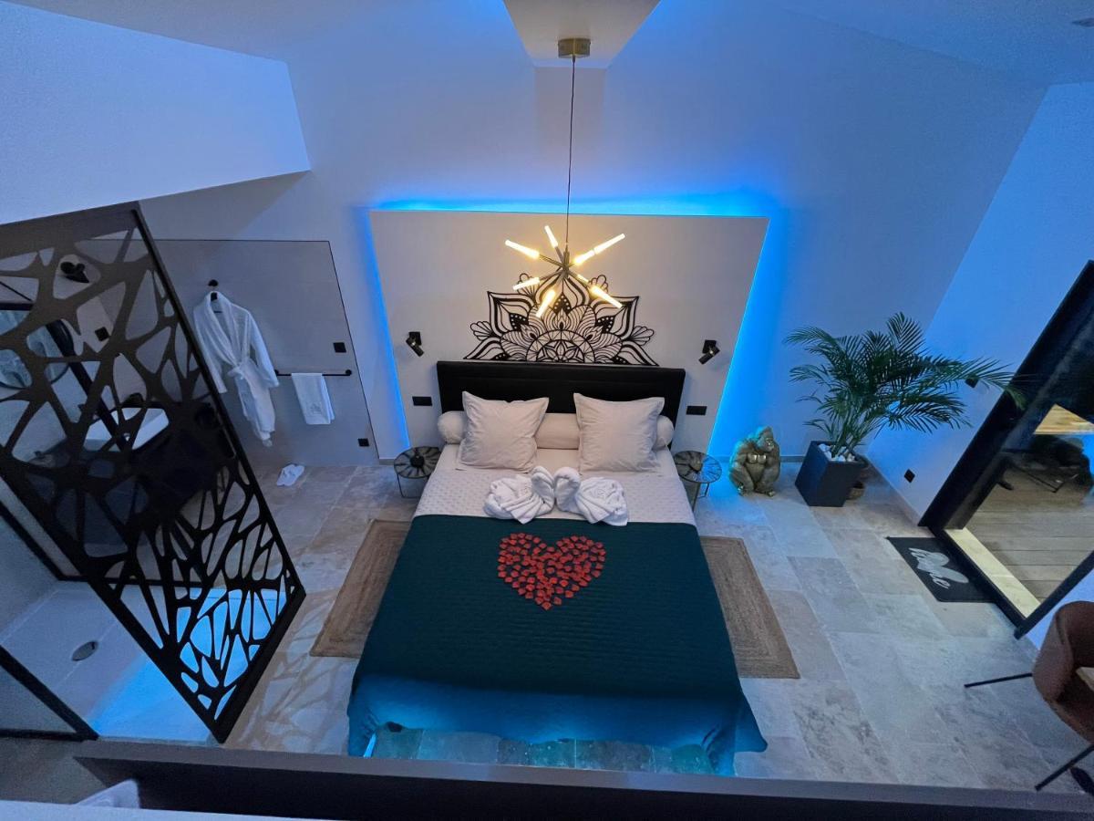 Le Vertu'Ose Rougiers Luaran gambar